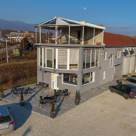 Binta Hostel Vranje Zewnętrze zdjęcie