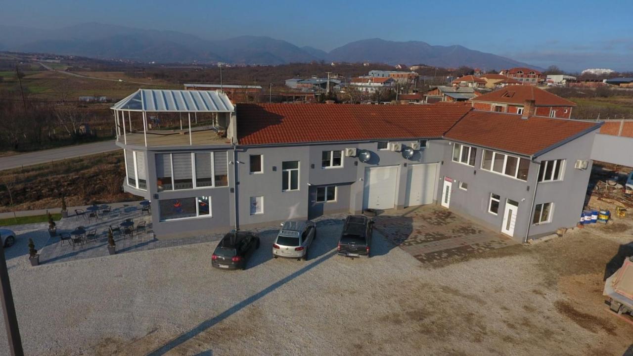 Binta Hostel Vranje Zewnętrze zdjęcie