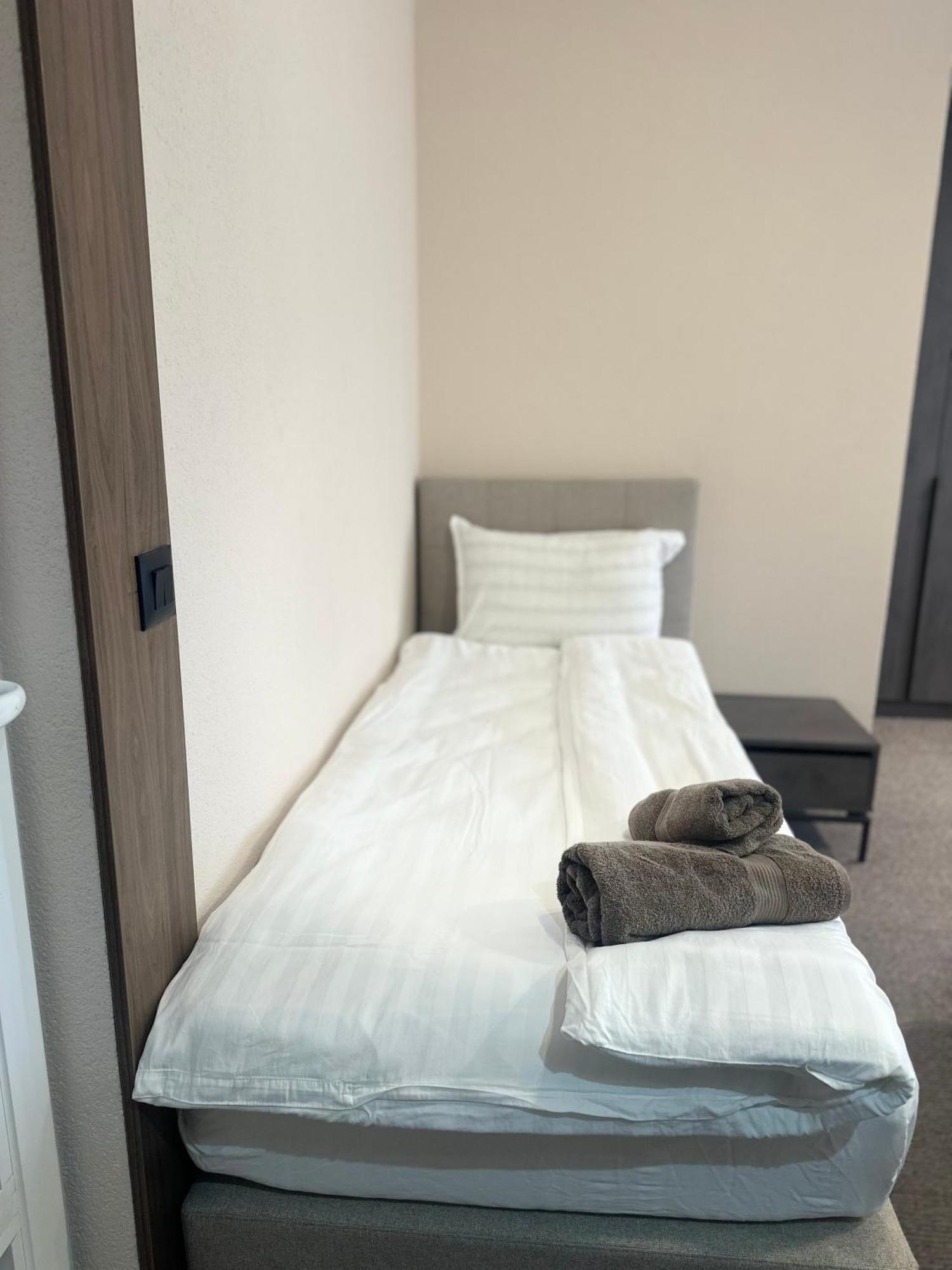 Binta Hostel Vranje Zewnętrze zdjęcie
