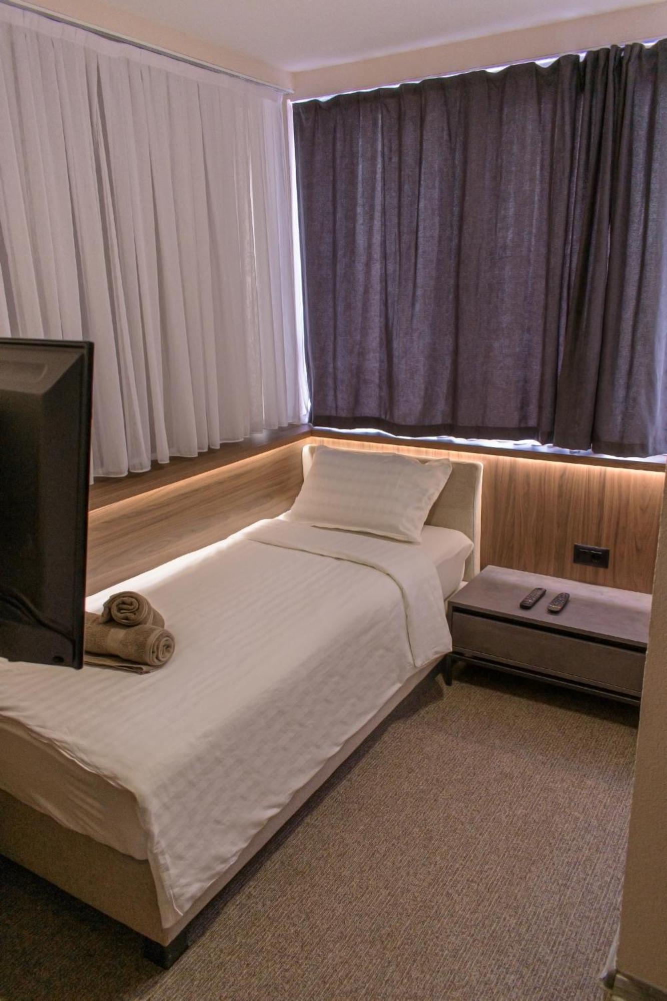 Binta Hostel Vranje Zewnętrze zdjęcie