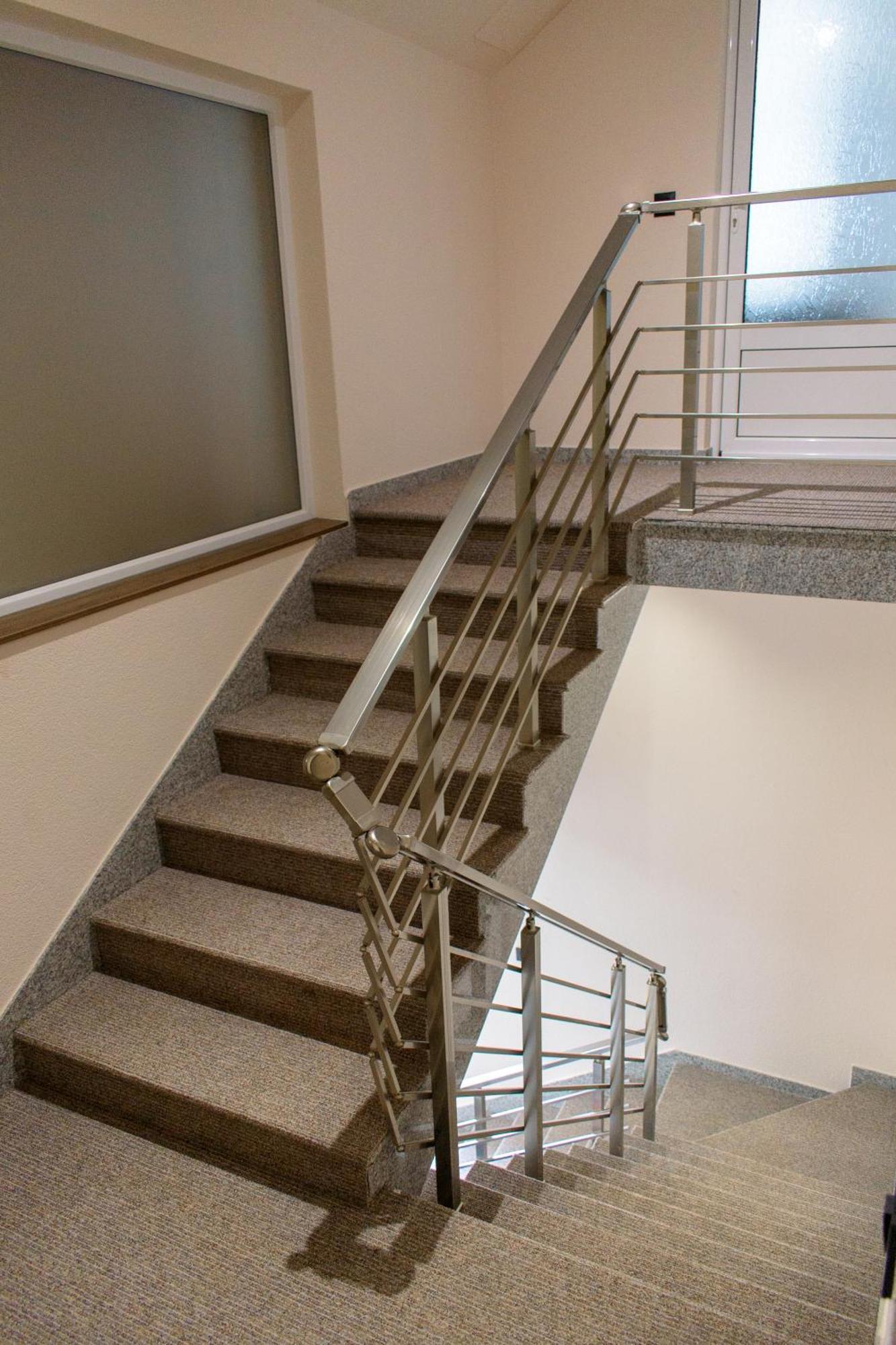 Binta Hostel Vranje Zewnętrze zdjęcie