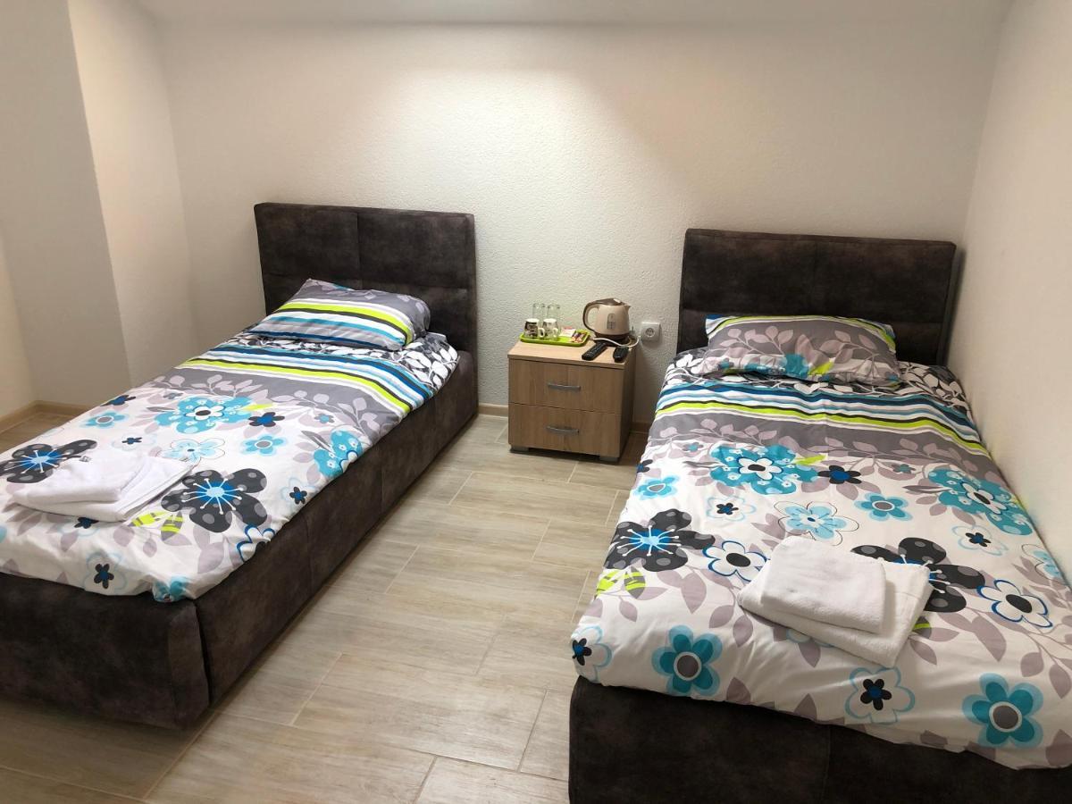 Binta Hostel Vranje Zewnętrze zdjęcie